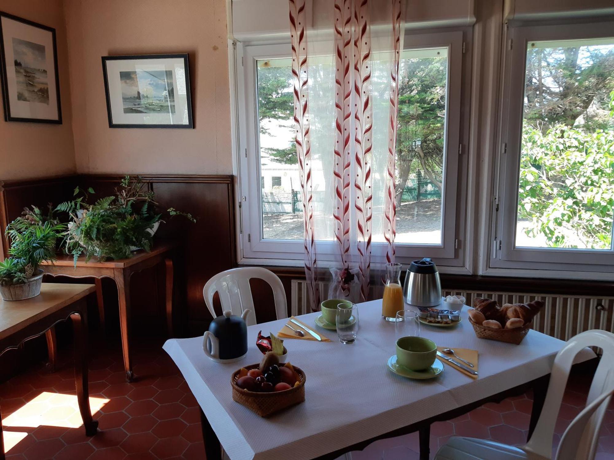 Home Des Pins Sarl Сен-Пиер-Киберон Екстериор снимка